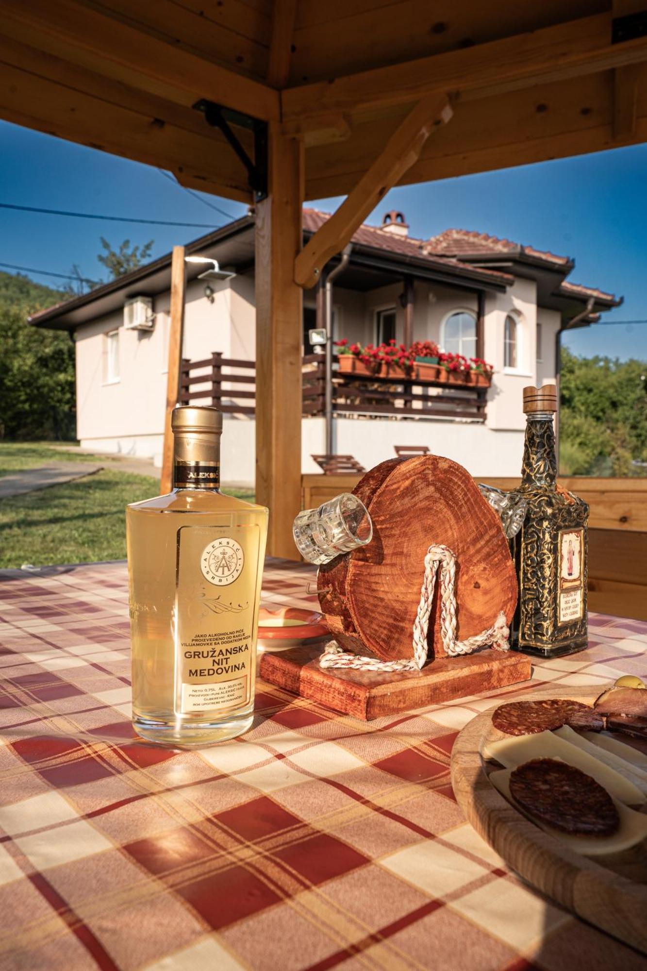 Zlatni Prag - Kraljevo Vila Exterior foto